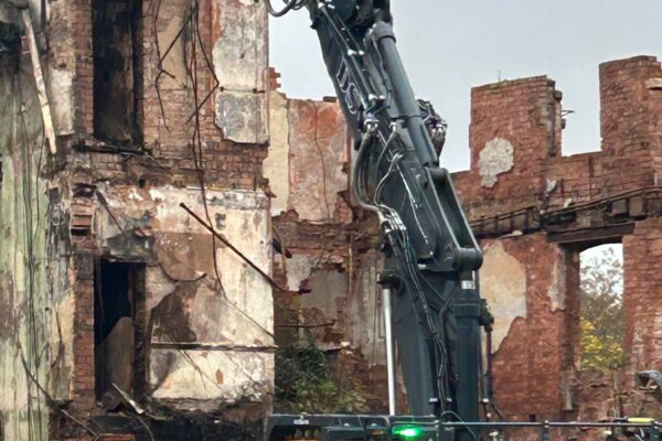 WhatsApp Image 2025-11-07 at 10.47.26 (1)